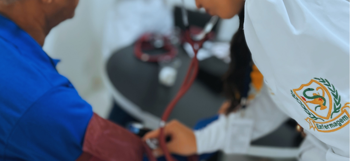 Post do instagram sobre plano de saúde moderno em verde (Post para Instagram (45))